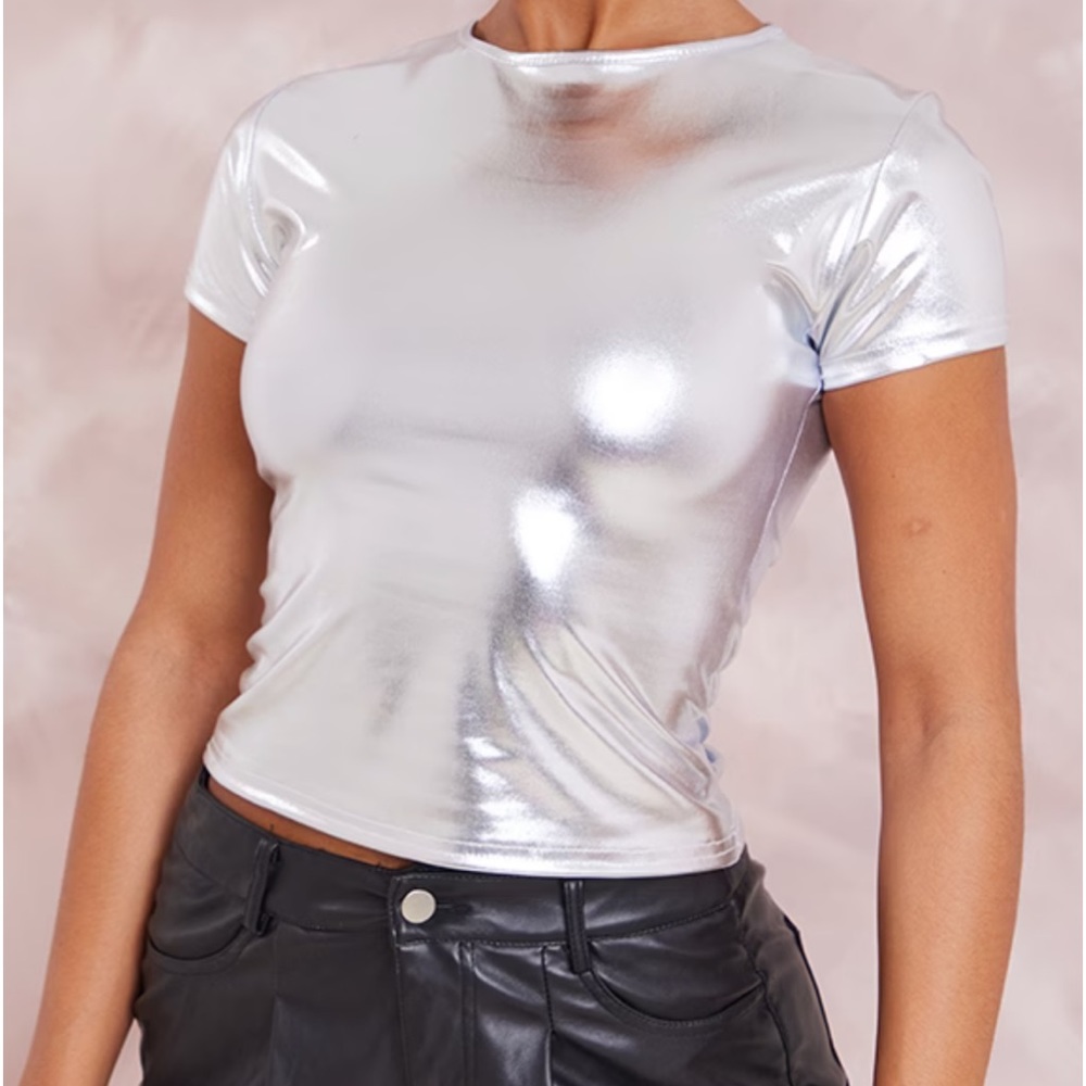 Silver Metallic Fitted Short Sleeve Long Top